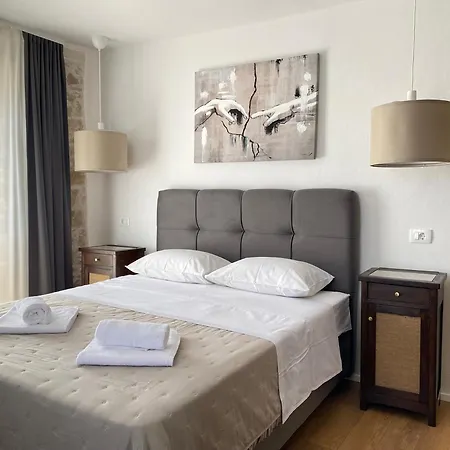 Barbarossa I Sveti Filip i Jakov